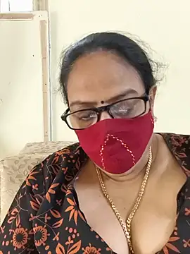 Snapshot of heera-rani chatting on 06-07-26, 09:47 heera-rani online show from 06-07-26, 09:47