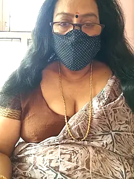 Snapshot of heera-rani chatting on 09-26-25, 03:13 heera-rani online show from 09-26-25, 03:13