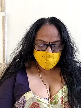 Snapshot of heera-rani chatting on 07-07-26, 05:54 heera-rani online show from 07-07-26, 05:54