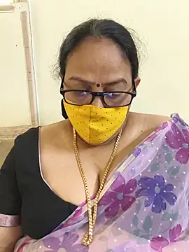 Snapshot of heera-rani chatting on 07-14-26, 05:56 heera-rani online show from 07-14-26, 05:56