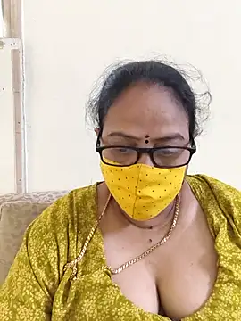 Snapshot of heera-rani chatting on 06-17-26, 07:52 heera-rani online show from 06-17-26, 07:52