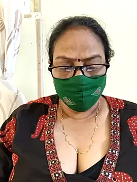 Snapshot of heera-rani chatting on 05-12-26, 04:53 heera-rani online show from 05-12-26, 04:53
