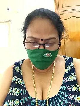 Snapshot of heera-rani chatting on 10-07-25, 09:10 heera-rani online show from 10-07-25, 09:10