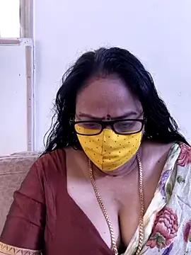 Snapshot of heera-rani chatting on 06-23-26, 05:27 heera-rani online show from 06-23-26, 05:27