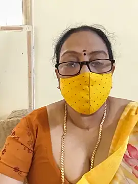 Snapshot of heera-rani chatting on 06-20-26, 05:45 heera-rani online show from 06-20-26, 05:45