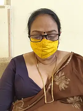 Snapshot of heera-rani chatting on 07-11-26, 05:52 heera-rani online show from 07-11-26, 05:52
