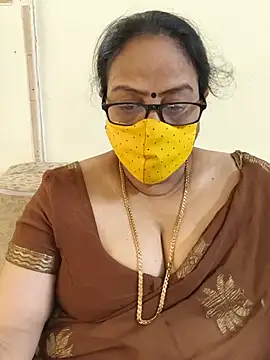 Snapshot of heera-rani chatting on 07-05-26, 03:55 heera-rani online show from 07-05-26, 03:55