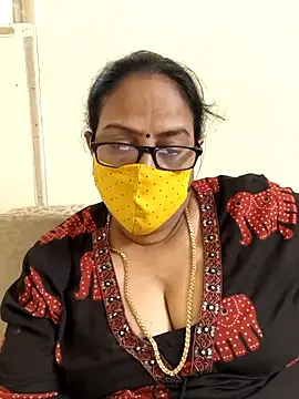 Snapshot of heera-rani chatting on 07-13-26, 11:09 heera-rani online show from 07-13-26, 11:09