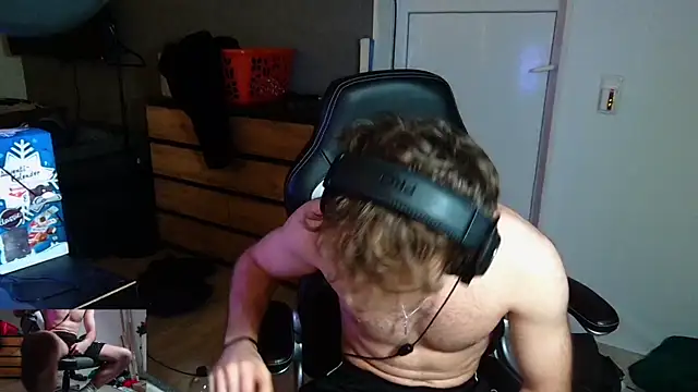 Rudi2007Eye online show from 12-13-25, 08:48