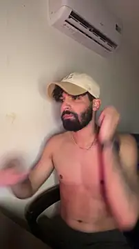 Snapshot of zooming101 chatting on 11-14-25, 06:55 zooming101 online show from 11-14-25, 06:55