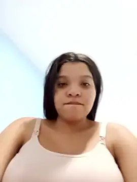 Snapshot of VictoriDior chatting on 12-18-25, 05:12 VictoriDior online show from 12-18-25, 05:12