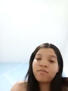 Snapshot of VictoriDior chatting on 12-19-25, 11:01 VictoriDior online show from 12-19-25, 11:01