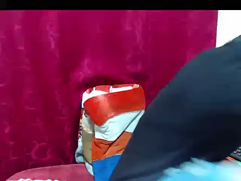 Snapshot of _Duvan_123 chatting on 12-21-25, 02:03 Duvan 123 online show from 12-21-25, 02:03