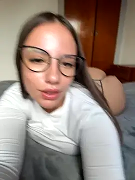 AlessiaaRuso1 online show from 11-28-25, 06:52