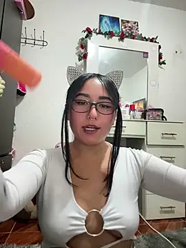 saranghae  online show from 10-26-25, 09:26