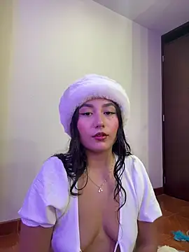 saranghae  online show from 12-18-25, 11:30