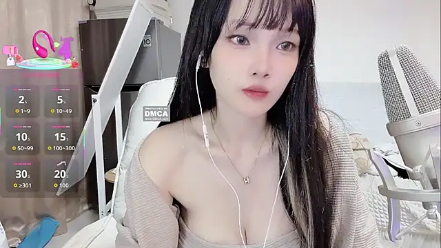 twlilybae online show from 11-18-25, 08:50
