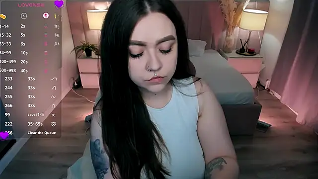 Snapshot of ashton_heidii chatting on 06-12-26, 11:13 ashton heidii online show from 06-12-26, 11:13