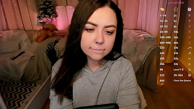 ashton heidii online show from 12-17-25, 12:04