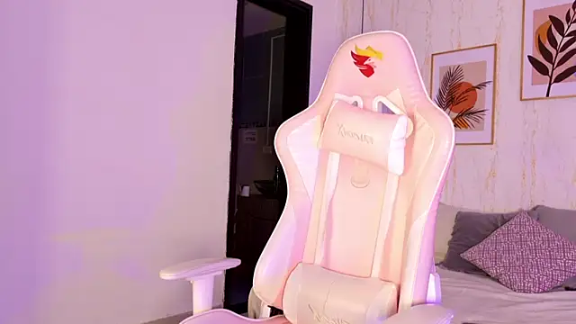 Ayleen Dunkan online show from 10-01-25, 12:31