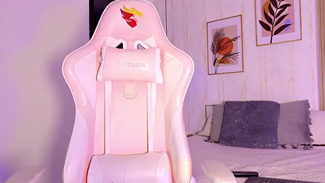 Ayleen Dunkan online show from 09-16-25, 12:17