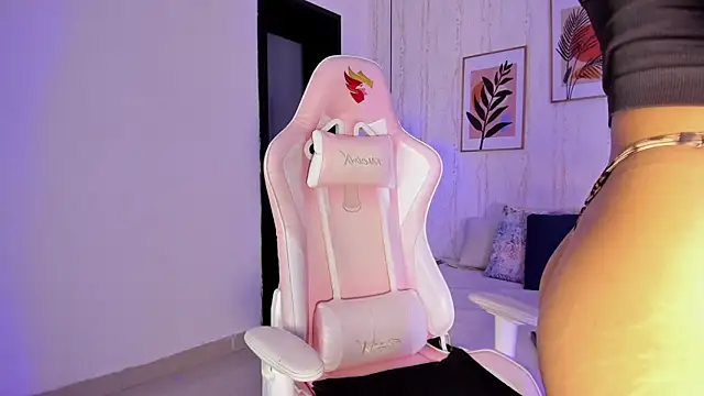 Ayleen Dunkan online show from 11-20-25, 02:18