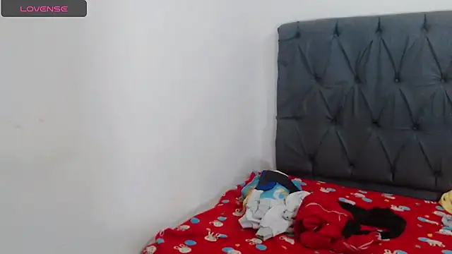 Snapshot of deborahotts chatting on 11-14-25, 10:08 deborahotts online show from 11-14-25, 10:08