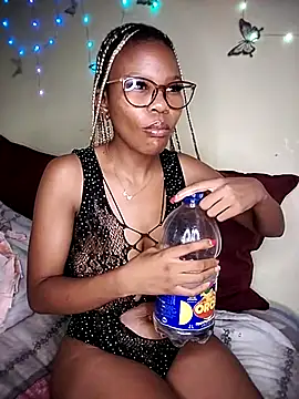 Snapshot of Seductive_Yellow_Titties chatting on 02-12-26, 07:57 Seductive Yellow Titties online show from 02-12-26, 07:57