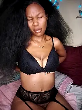 Snapshot of Seductive_Yellow_Titties chatting on 02-24-26, 07:20 Seductive Yellow Titties online show from 02-24-26, 07:20