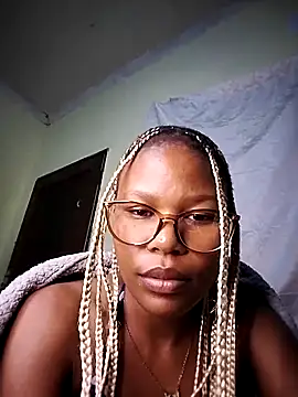 Snapshot of Seductive_Yellow_Titties chatting on 02-09-26, 08:07 Seductive Yellow Titties online show from 02-09-26, 08:07