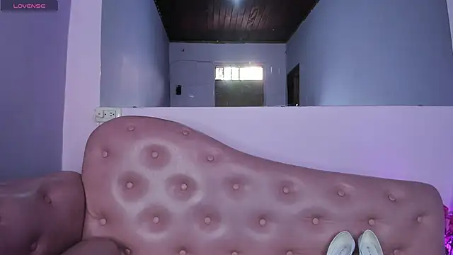 KikaDuque online show from 03-25-26, 07:02