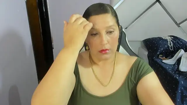 Snapshot of KikaDuque chatting on 02-04-26, 07:42 KikaDuque online show from 02-04-26, 07:42