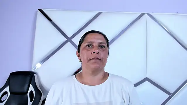 KikaDuque online show from 07-25-26, 07:42