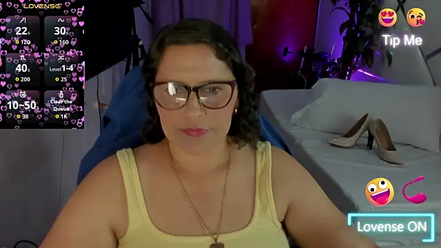 KikaDuque online show from 12-04-25, 07:35