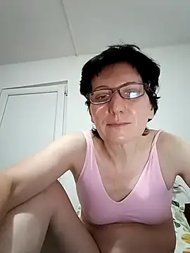 Snapshot of Vera_Elle chatting on 11-05-25, 05:27 Vera Elle online show from 11-05-25, 05:27