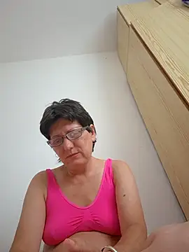 Snapshot of Vera_Elle chatting on 07-23-26, 11:40 Vera Elle online show from 07-23-26, 11:40