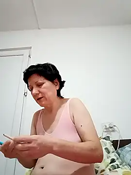 Snapshot of Vera_Elle chatting on 11-14-25, 03:59 Vera Elle online show from 11-14-25, 03:59