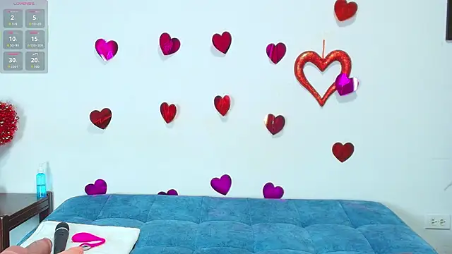 Snapshot of loreen_grey chatting on 02-16-26, 08:07 loreen grey online show from 02-16-26, 08:07