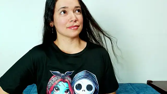 Snapshot of loreen_grey chatting on 01-17-26, 08:12 loreen grey online show from 01-17-26, 08:12