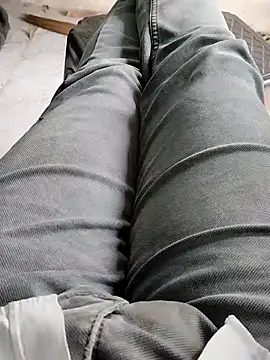 hunk28 6 online show from 10-31-25, 11:07