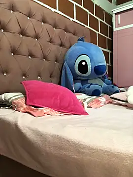 Rachellcooperrr online show from 03-22-26, 05:47