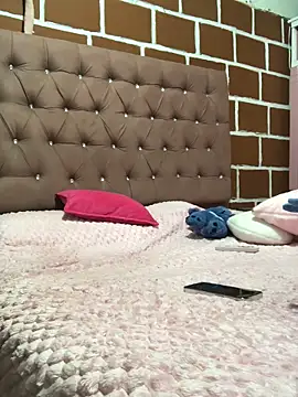 Rachellcooperrr online show from 02-19-26, 12:07