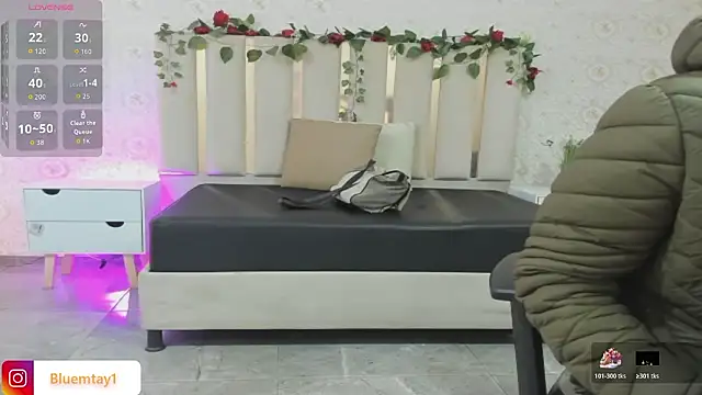 BLUE TAY1 online show from 02-21-26, 11:45