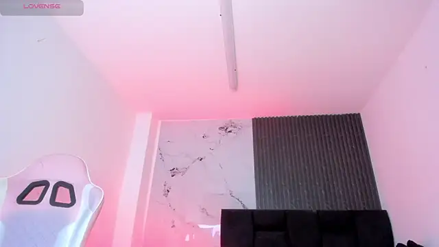 chloesagee online show from 04-09-26, 09:32