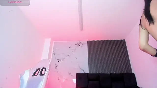 chloesagee online show from 04-11-26, 10:57