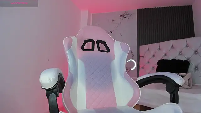 chloesagee online show from 02-05-26, 09:54