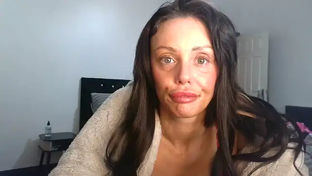 OliviaRyan22 online show from 01-07-26, 06:35