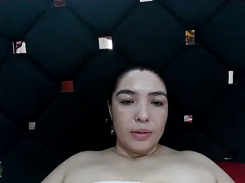 vegacristal88 online show from 10-10-25, 02:51