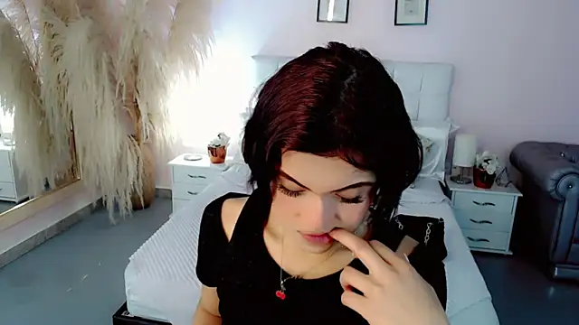 nathalialoes1 online show from 11-30-25, 07:14