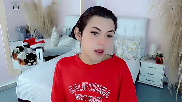 nathalialoes1 online show from 12-19-25, 03:47